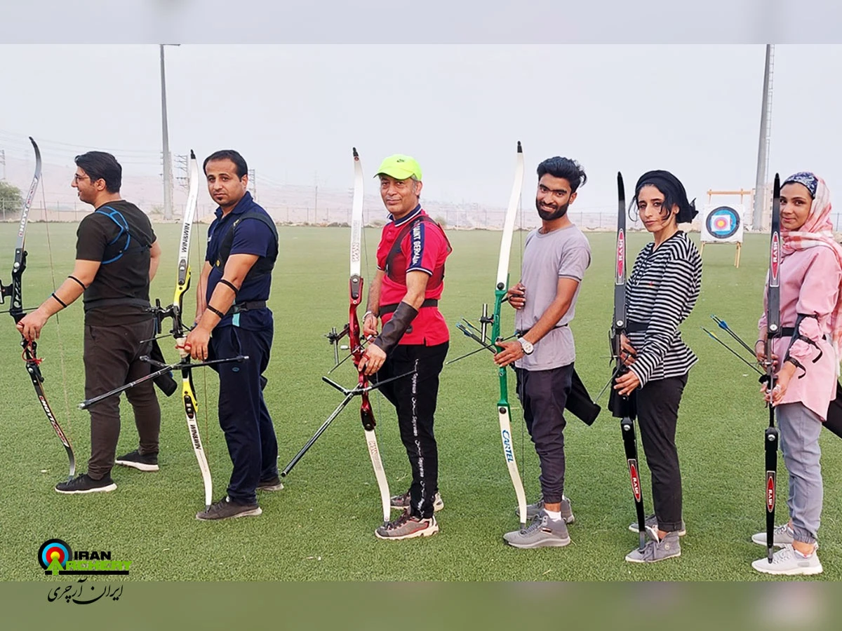 آموزش تیراندازی با کمان مردان و زنان